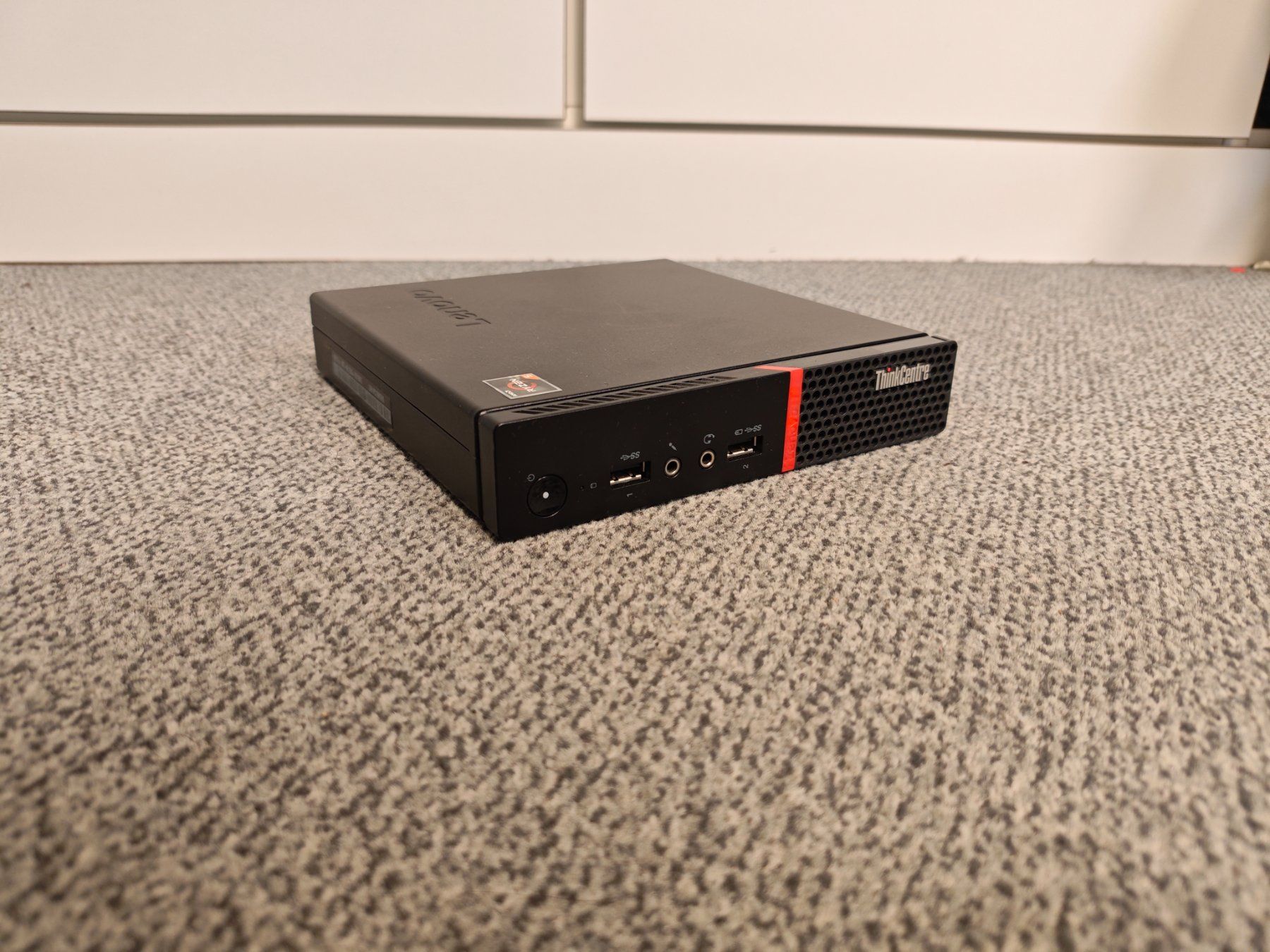 Lenovo PCs: Lenovo M715q Mini-PC – Gebraucht aus Zürich von runlevel04
