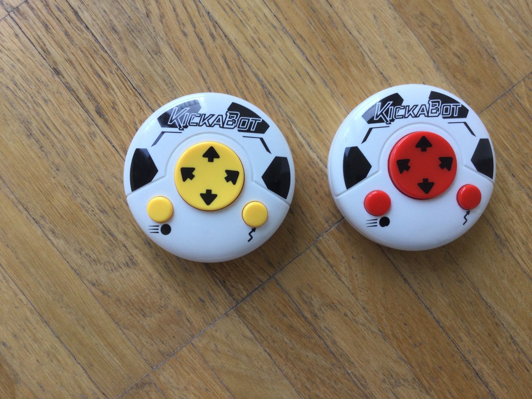 Giochi: Kickabot Roboter Kinder Spiel – Nuovo (secondo la descrizione) da Zürich venduto da ShadowVorlon 2
