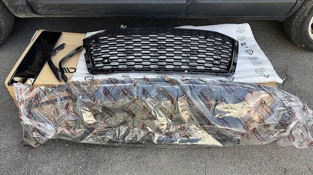 Audi Tutti i ricambio: Audi s5 Wabengrill – Usato da Schiers venduto da Valzeina 1
