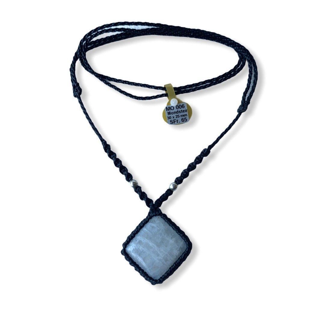 Catenine: EDELSTEINE MONDSTEIN HALSKETTE - KETTE – Nuovo e nell'imballaggio originale da Zürich venduto da MEVAS-Schmuck 2