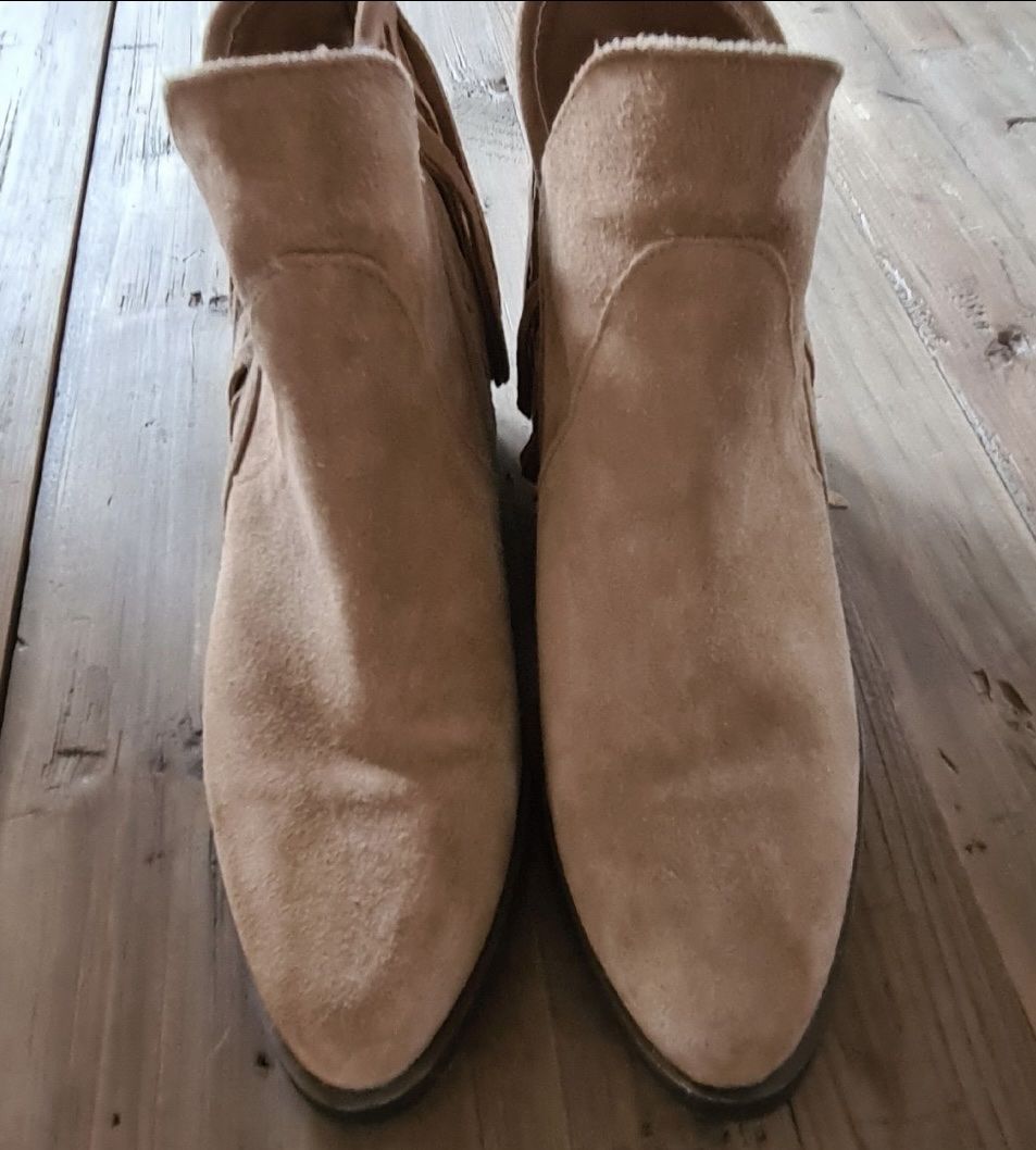 Zara Damenschuhe: Zara Stiefelette mit Fransen, Gr. 39 – Gebraucht aus Bern von Princesse_Stephanie 2