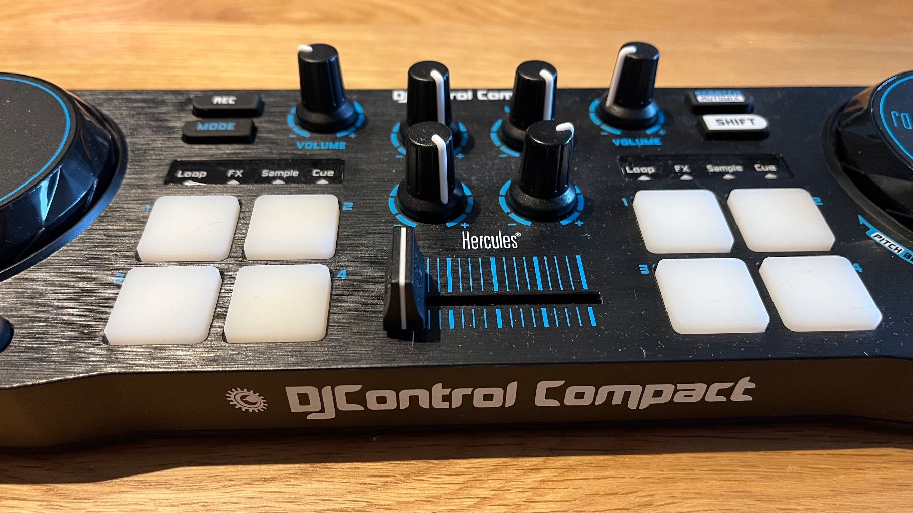 Strumenti musicali: Hercules DJControl Compact – Usato da Zürich venduto da mepjp 1