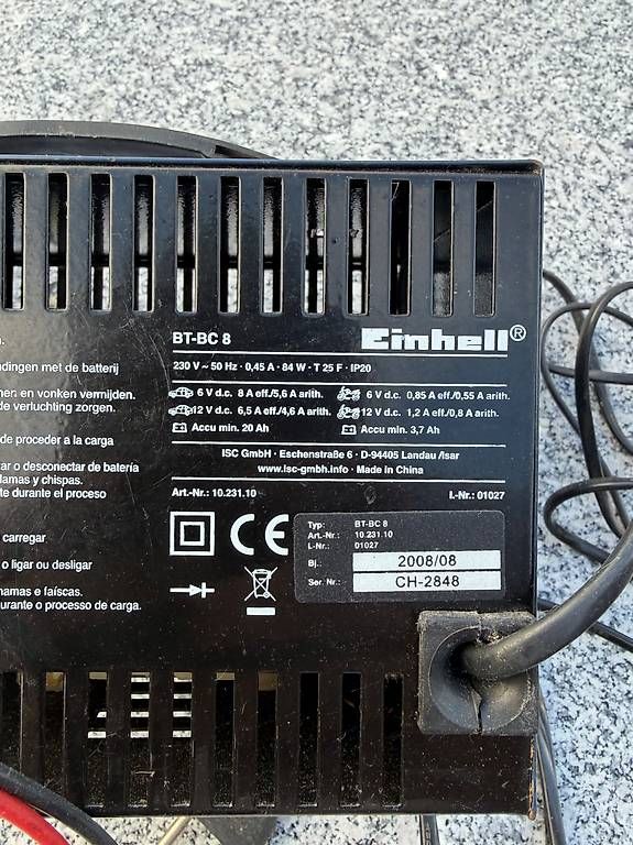 Einhell Caricabatterie: Ladegerät für Autobatterie oder Töffbatterie – Usato da Dagmersellen venduto da zah_s5vh 1