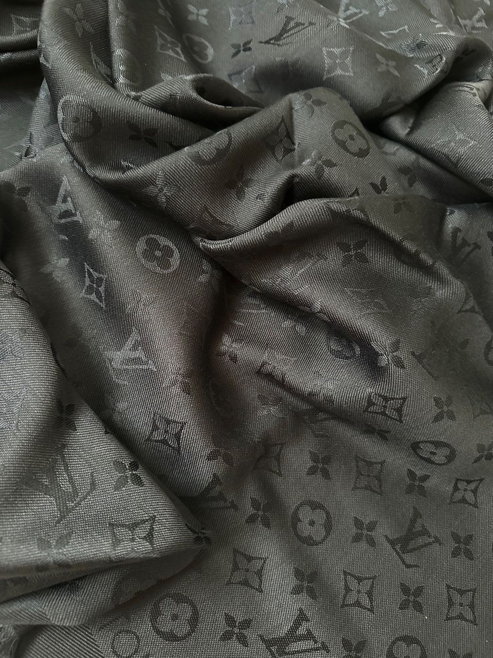 Louis Vuitton Foulards & écharpes: Louis Vuitton scialle – Neuf (Voir description) à Pregassona par Reluxuryspace 4