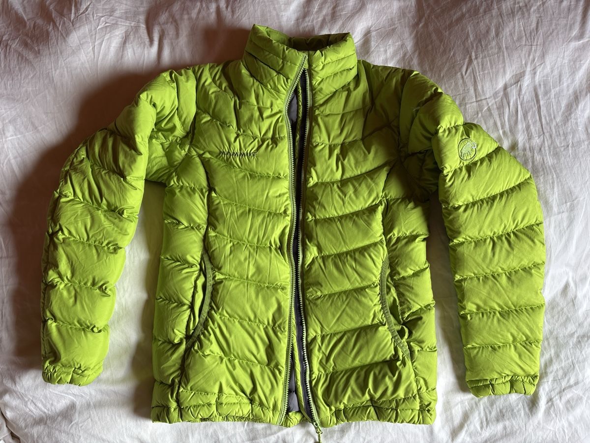 Mammut Jacken: Mammut Daunenjacke Grün S – Gebraucht aus Préverenges von CarolinA02