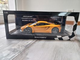 McLaren 12C GT3 1/18 Minichamps 