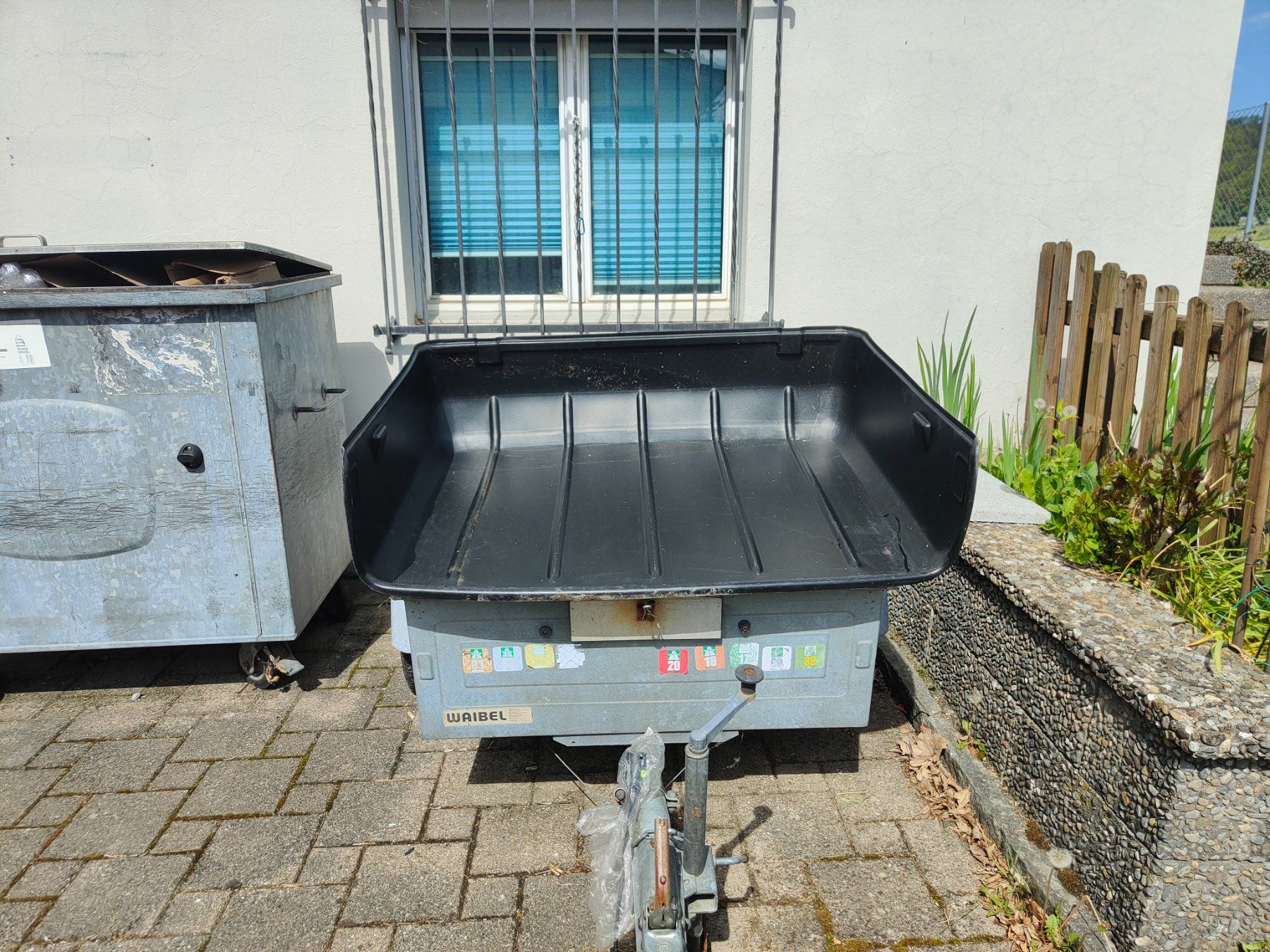 Tappeti & Tappetini: Kofferraum Schutzwanne – Usato da Bichelsee venduto da Elektrose 1
