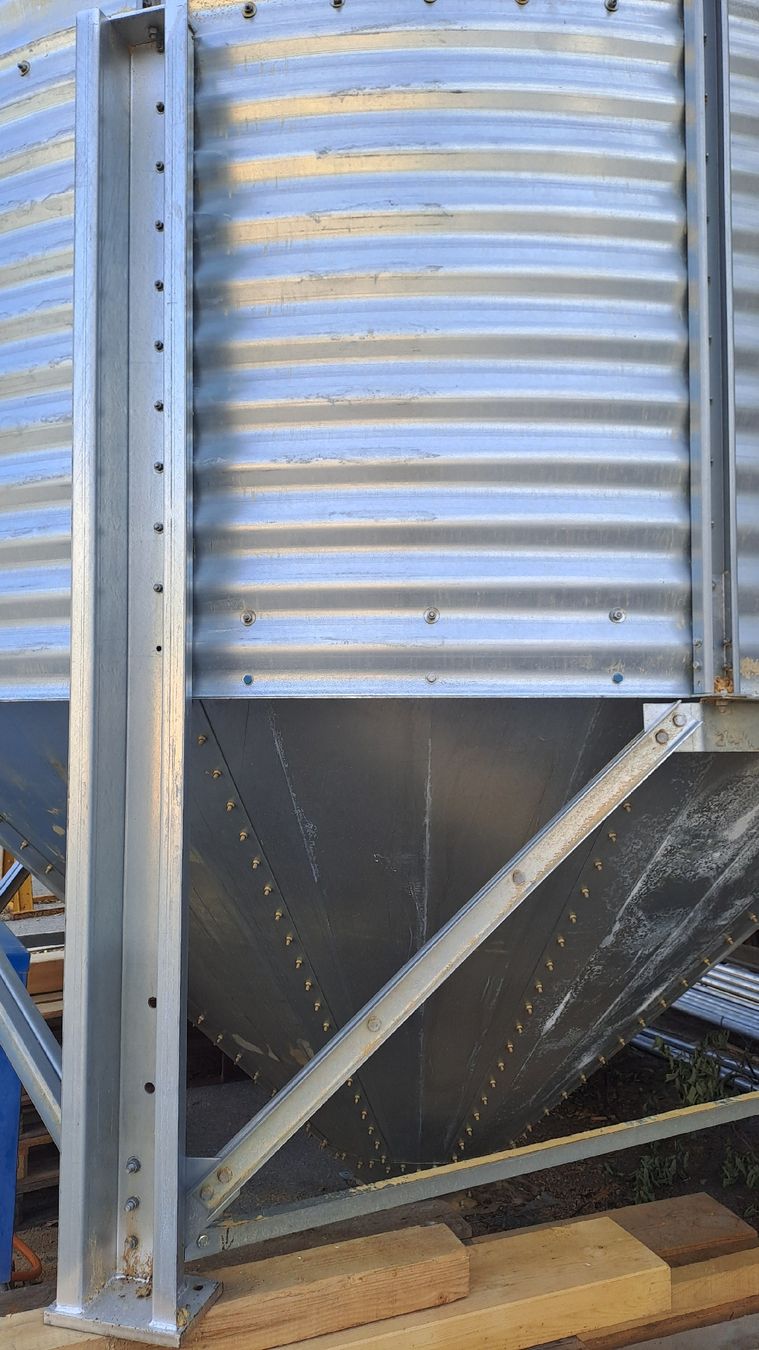 Mangimi: Wellblechsilo Rundsilo Getreidesilo Schüttgutsilo 50m3 – Usato da Blumenstein venduto da Funicorn 3