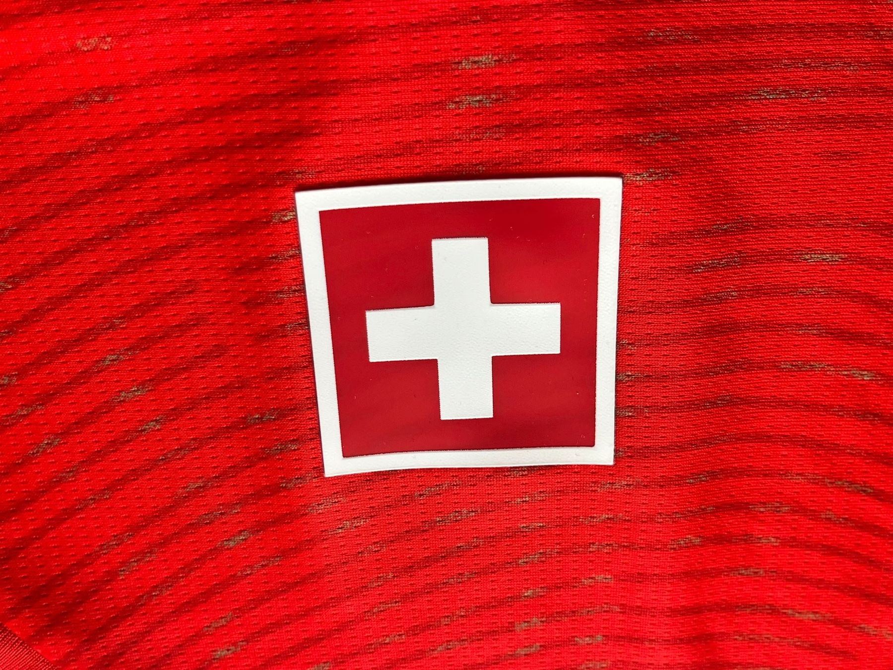 Canottiere & Pantaloni: Schweiz Trikot – Nuovo e nell'imballaggio originale da Worben venduto da zai_dv76 3