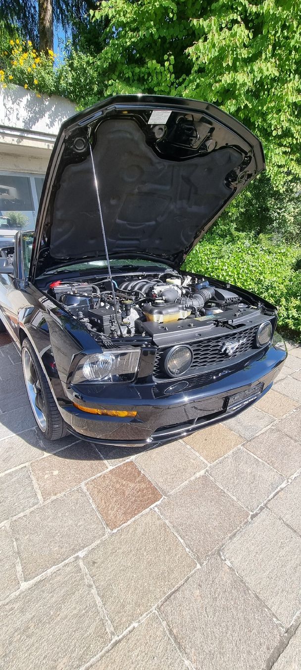 Ford Automobili: Ford Mustang GT 4.6 V8 2006 – Usato da Bäretswil venduto da rin_cx2m 3