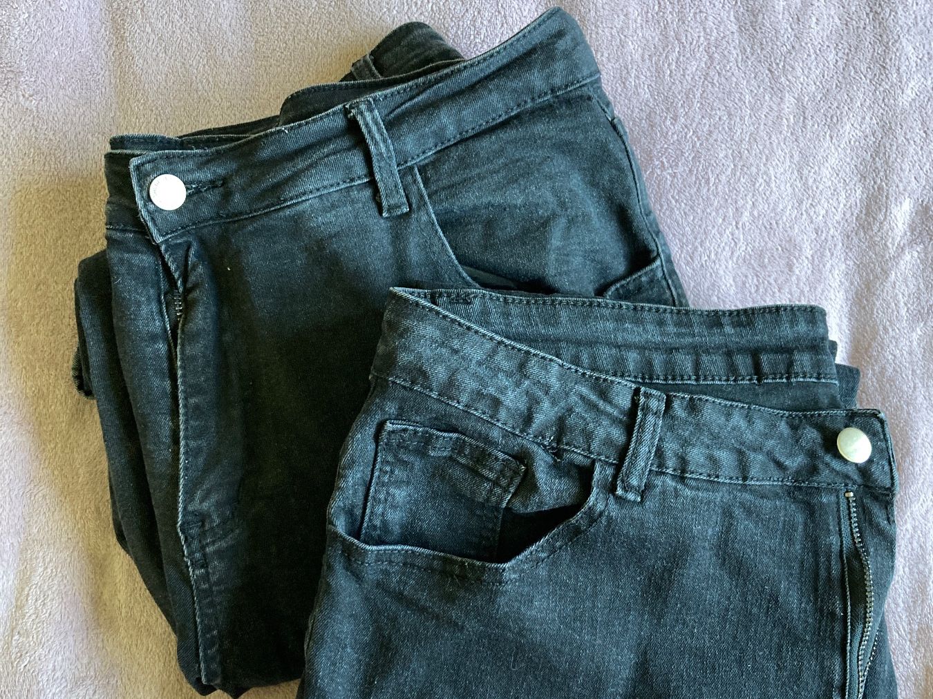 Shein Jeans: 2 Paar schwarze Jeans 2XL – Usato da Dagmersellen venduto da RamonaJohann