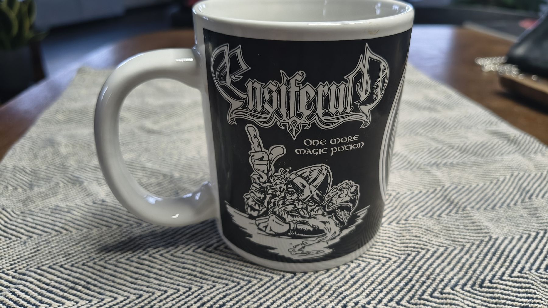 Tazze: Ensiferum Tasse "One More Magic Potion" – Usato da Dietikon venduto da Bobbyboa
