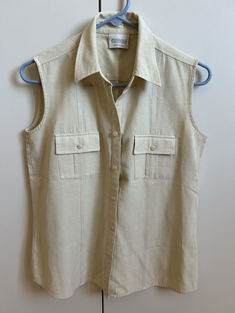 C&A Chemises: Beige no-sleeve Shirt size 40 – D'occasion à Zürich par Sophie0569