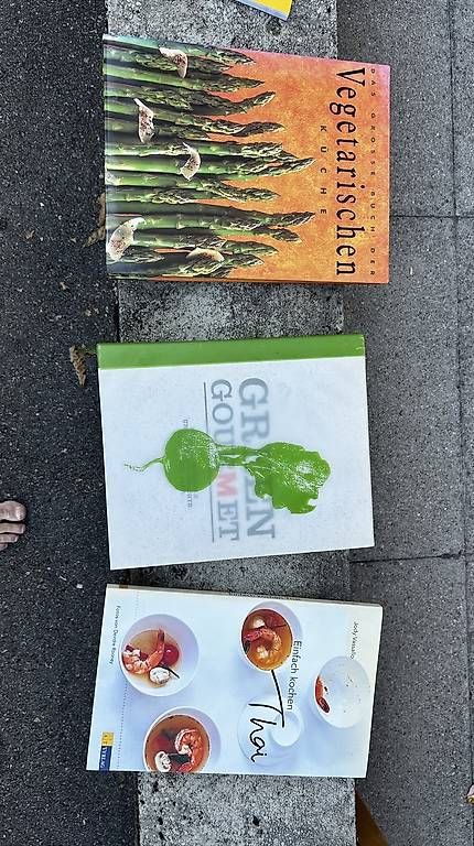 Libri: 3 kochbücher – Usato da Basel venduto da mentaltrap