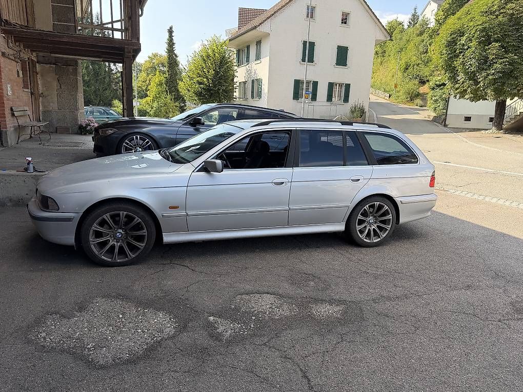 Autos: BMW E39 Kombi 520i  Deutsche Zulassung  – Gebraucht aus Münchwilen AG von Vinnis 1