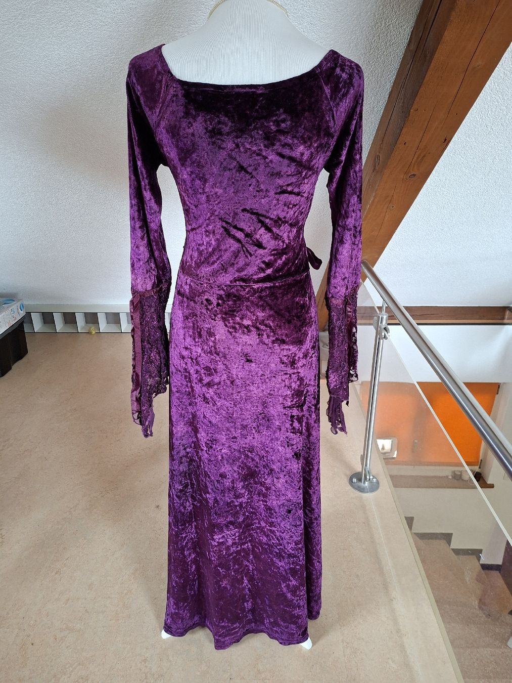 Kleider: Wunderschönes Samtkleid Lila, Gr. 1 Size Neu, Boom Baba – Neu (gemäss Beschreibung) aus Klingnau von vollmond36 2