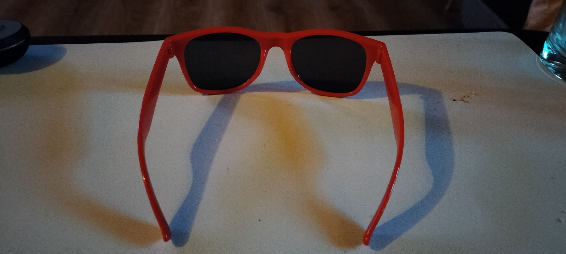 Occhiali & Lenti: Lunettes de soleil "coca-cola" – Nuovo (secondo la descrizione) da Düdingen venduto da Hollyfly 2