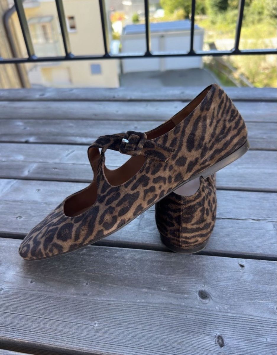 Scarpe da donna: Billi bi Ballerina Leo Print  – Usato da Arlesheim venduto da and_p9d8 1