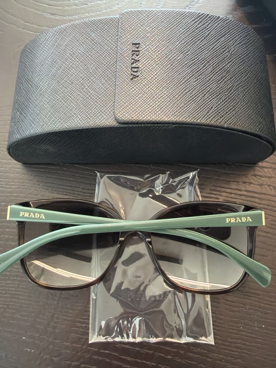 Prada Lunettes & Verres: Prada Sunglasses Brown Tortoiseshell Mint Green Frame – D'occasion à Baden par apputora 3