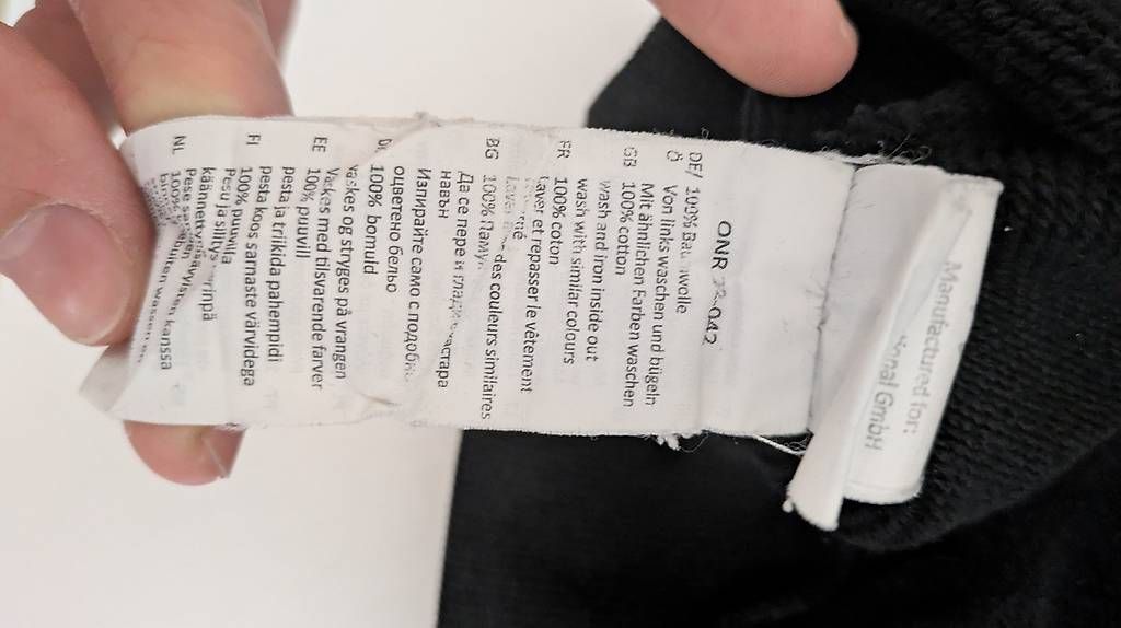 Maglioni & Felpe: Le Papillon Hoodie schwarz – Usato da Niederuzwil venduto da davidseifert 1