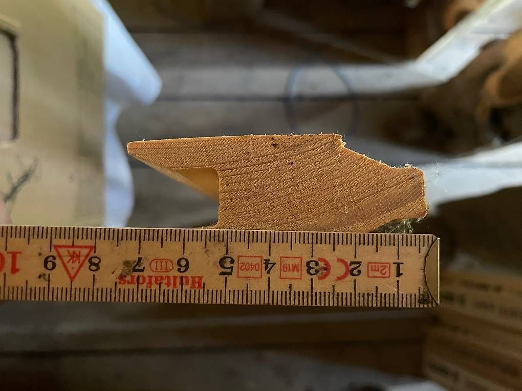 Articoli in legno: Guttex, Holzleisten – Usato da Lupsingen venduto da kurrrti 3