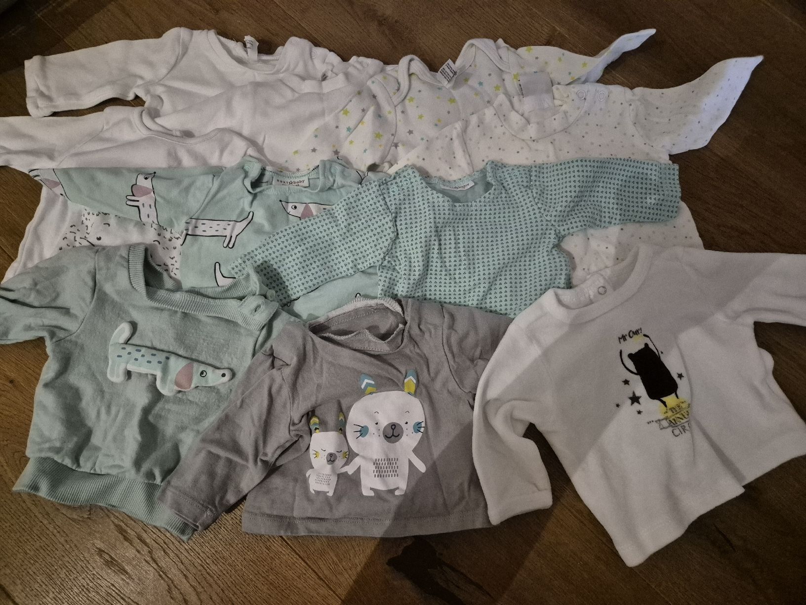 Pullover & Sweatshirts: Pullis 50/56 – Gebraucht aus Kaltbrunn von MoonaC
