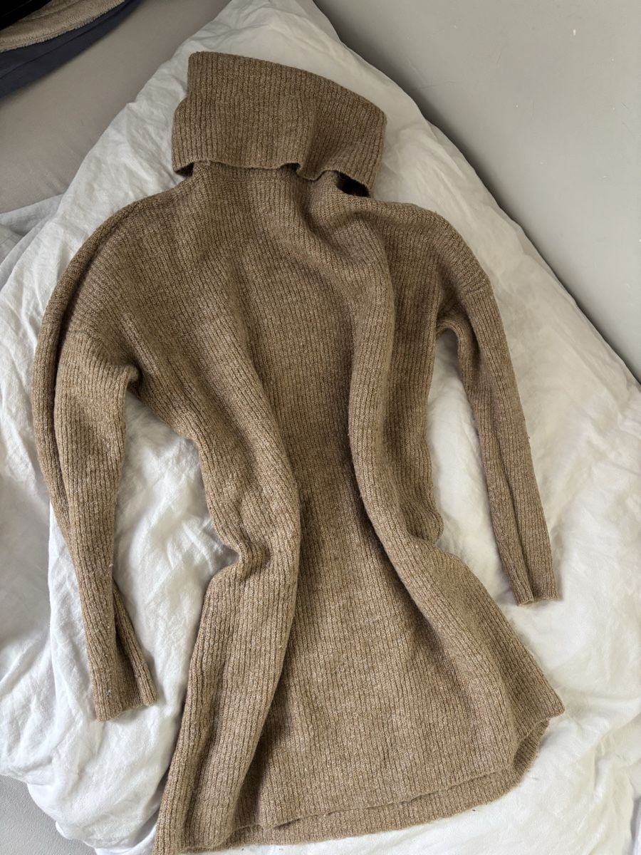 Only Pullover & Sweatshirts: Only Long Sleeve Turtleneck Sweater - Size Small – Gebraucht aus Dübendorf von zeb_h87q