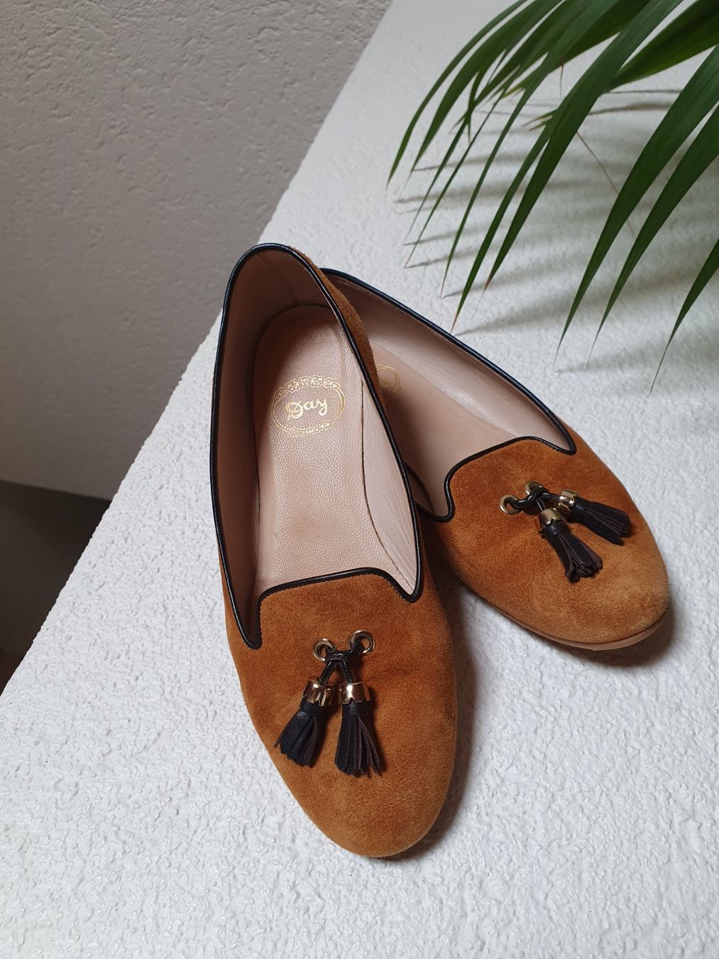 Scarpe da donna: Day Wildleder Loafer Gr. 37 cognacfarben – Usato da Teufen AR venduto da pischa