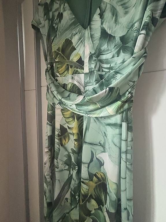 Jumpsuits: Guess Jumpsuit – D'occasion à Immensee par sim_9fdb 3
