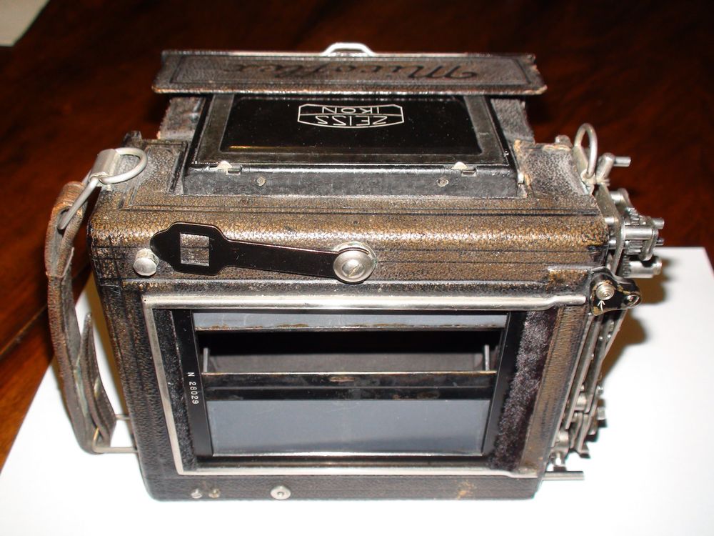 Antike defekte Zeiss Miroflex 6x9 Spiegelreflex Kamera (Defekt) in ...