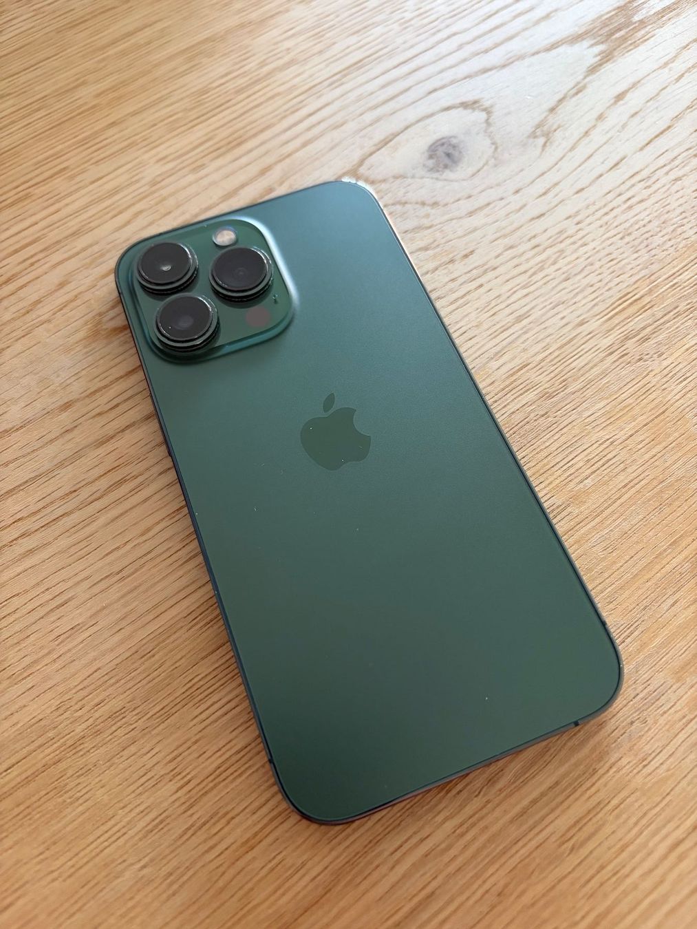 Apple Telefoni cellulari / Smartphones: iPhone 13 Pro Vert Alpin 256 Go Excellent état – Usato da Biel/Bienne venduto da chenal