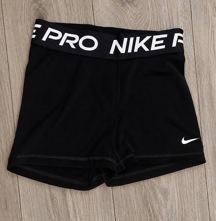 Pantaloni: Nike Pro Shorts S – Usato da Ramsei venduto da Paula_shop