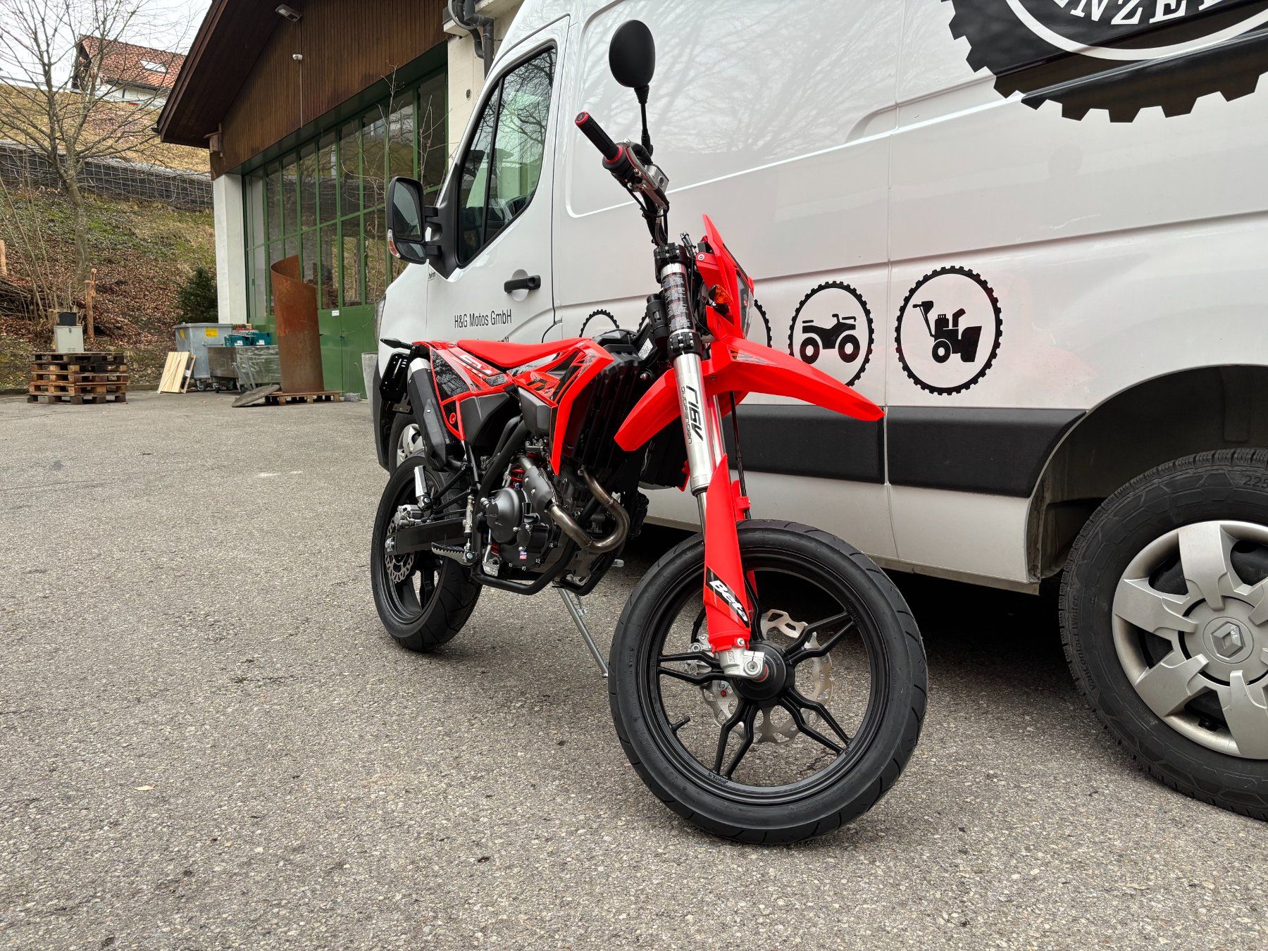 Beta Strada: BETA RR125i  MOTARD ROT  Neu – Nuovo (secondo la descrizione) da Appenzell venduto da hgmotos 3