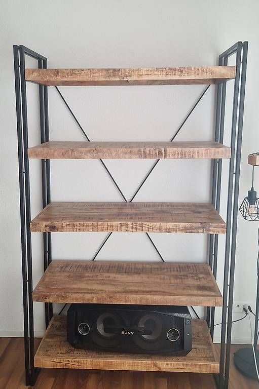 Scaffali: Regal aus echtem Mangoholz – Usato da Dottikon venduto da happyvibes