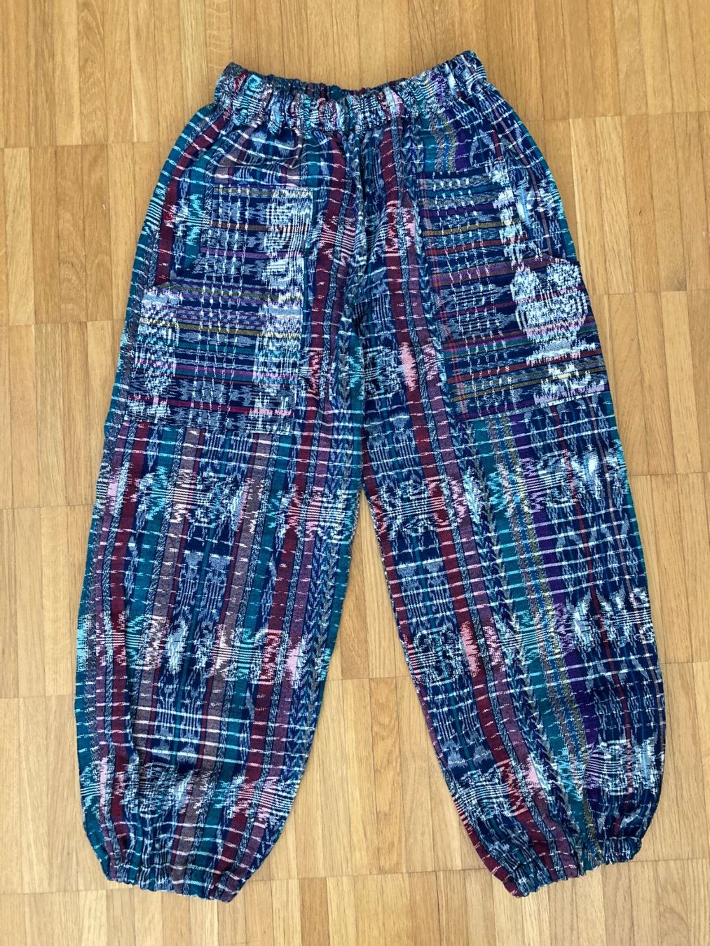 Pantalons: NEUE Hose, Gr. 134/140 - Ein Einzelstück! – Neuf (Voir description) à Basel par Nofretete39