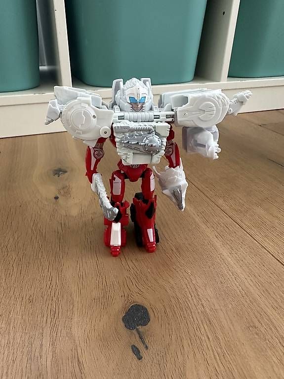 Hasbro Giocattoli: Transformers Aufstieg der Bestien, Beast und Arcee – Usato da Buchs SG venduto da pessego2008