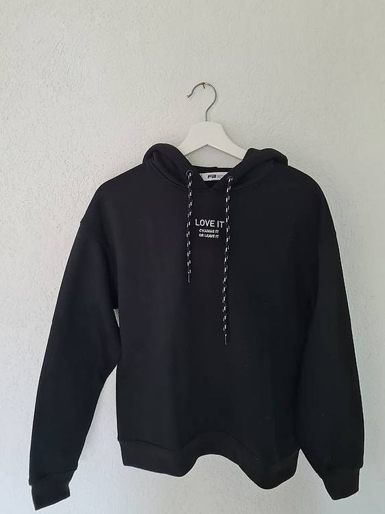 Schwarzer Hoodie 1