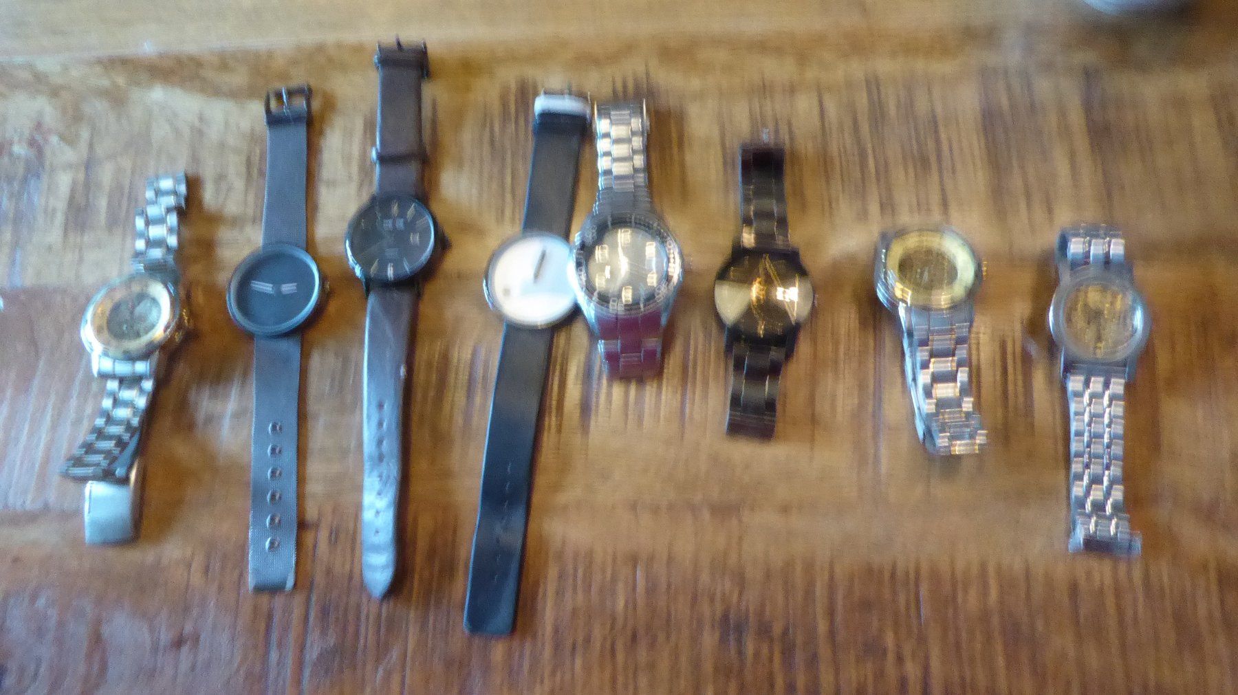 Orologi: 9 Armbanduhren ohne Batterie – Usato da Sargans venduto da Benziner