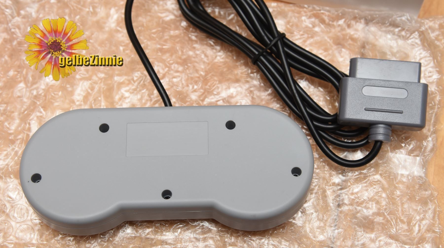 Controller: Super Nintendo Controller (NEU) – Nuovo (secondo la descrizione) da Frenkendorf venduto da gelbeZinnie 1