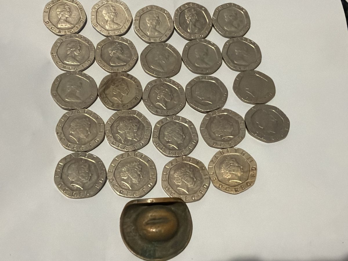 Tutti le monete: Royaume Uni 20 Pence Münzen  – Usato da Hittnau venduto da Pat_yl7f 3