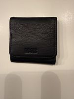 Roots Genuine Leather Black Coin Holder, New With Tag!
