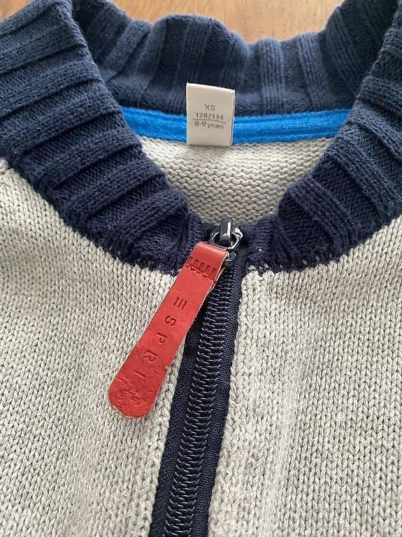 Maglioni & Felpe: Strickjacke mit Verschluss Sprit G 128-134 – Usato da Basel venduto da svetlana010 2