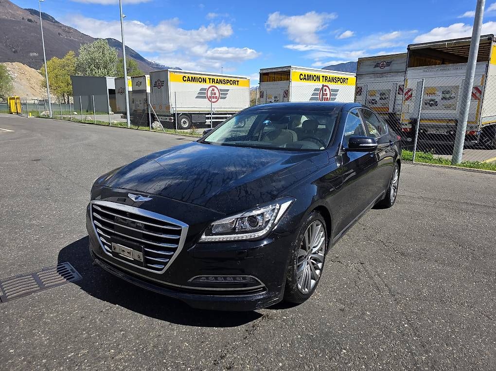 Automobili: Hyundai Genesis 3.8 V6  Full Optional – Usato da Cadenazzo venduto da LuismacchineSagl