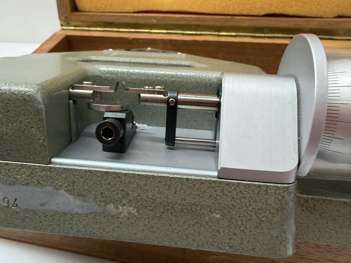 Mesurer: CARY -  COMPARATOR – D'occasion à Bassecourt par DiM7775 4