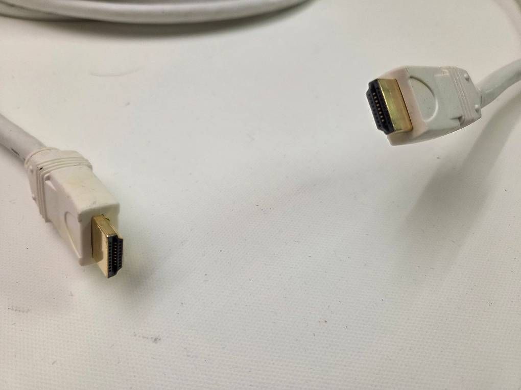 Hama Cavi: 10m HDMI Kabel von Hama – Usato da Ostermundigen venduto da Swissrene 1