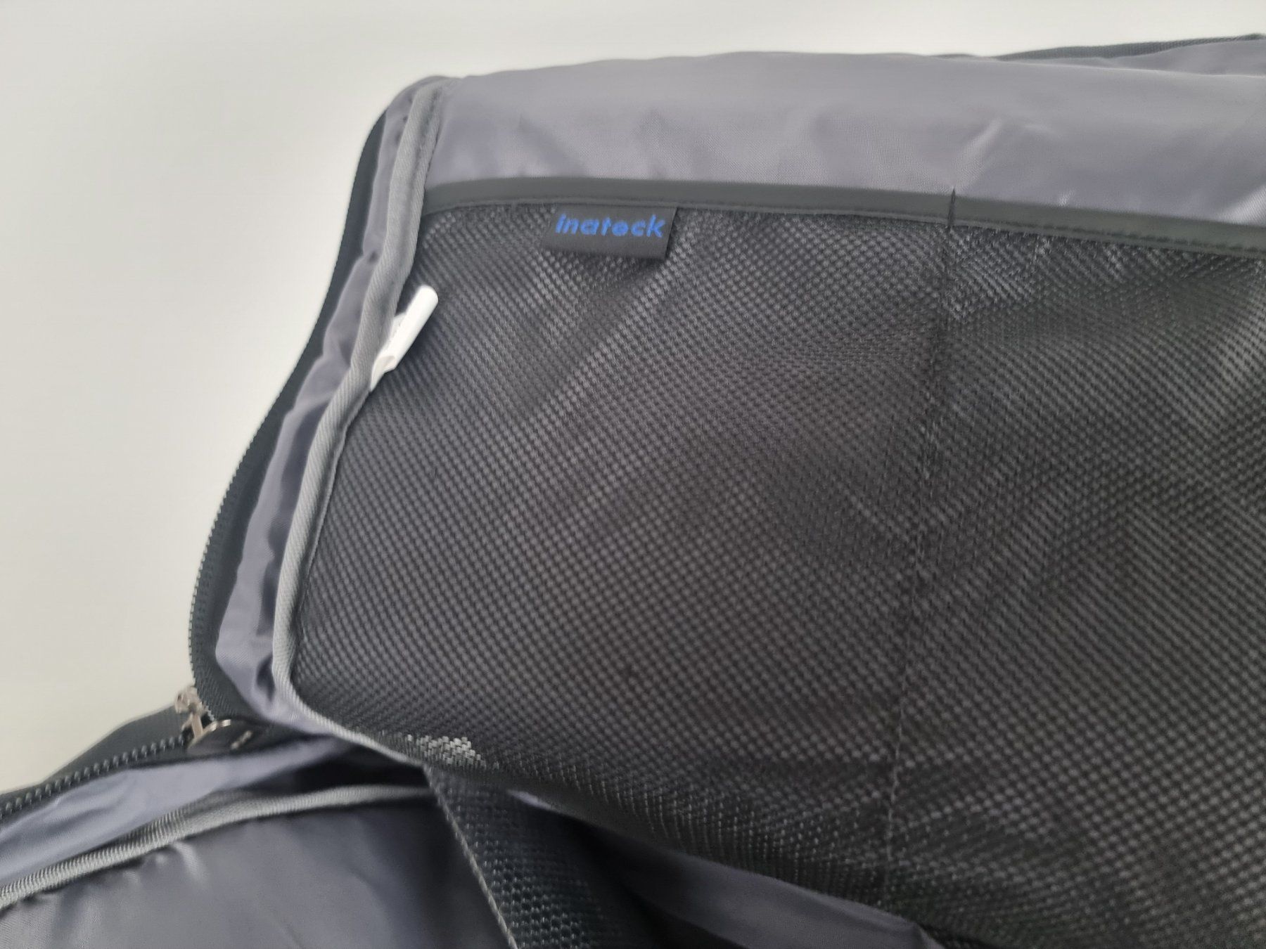 Zaini: Laptop Rucksack der Marke inateck – Usato da Urtenen-Schönbühl venduto da Restwert_Schoenbuehl 3