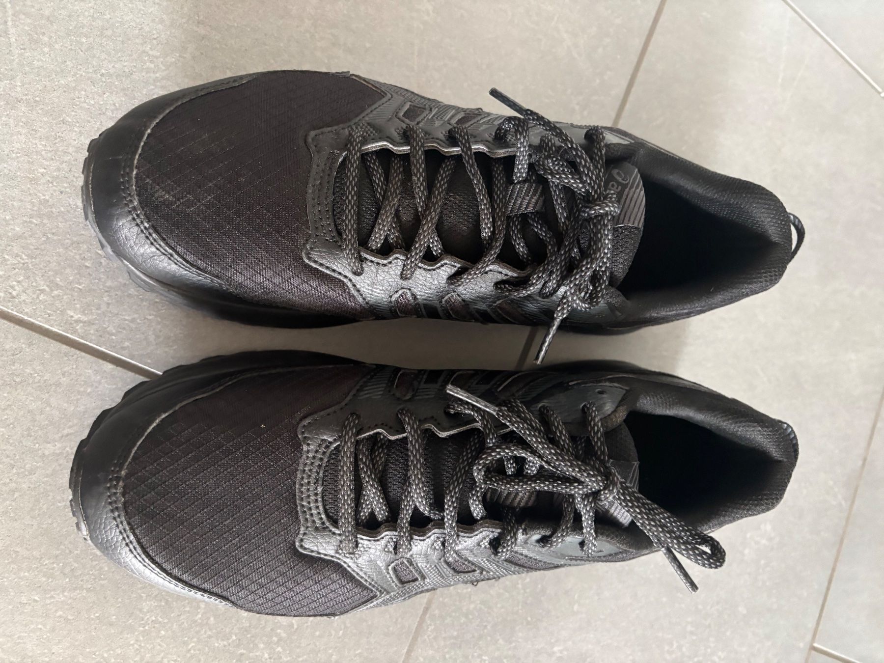 Asics Scarpe da uomo: Asics Trail Scout 2, Gr. 44.5 , schwarz – Usato da Thun venduto da Nortshore0 1