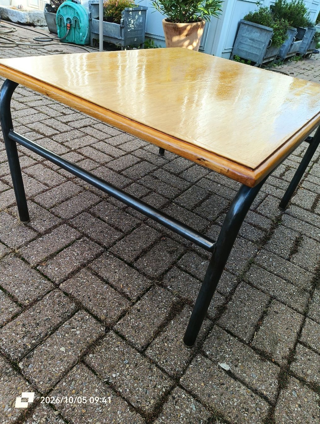 Tavoli: Table basse d'école enfantine - structure métallique – Usato da Veyrier venduto da mj6_rv78 4