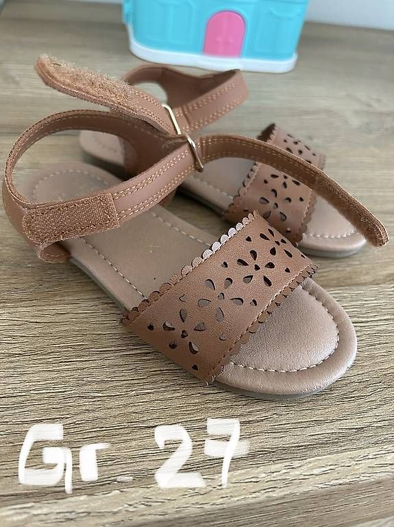 Schuhe für Mädchen: Diverse Kinderschuhe – Gebraucht aus Oberstocken von sui_d7tt