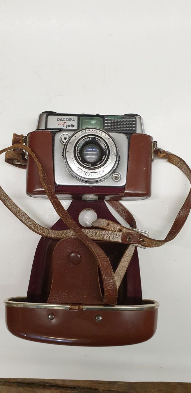 Fotocamera: Fotoapparat Dacora Super Dignette – Usato da Emmen venduto da Brockofsky 1